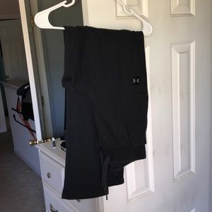 Men’s medium under armour sweatpants